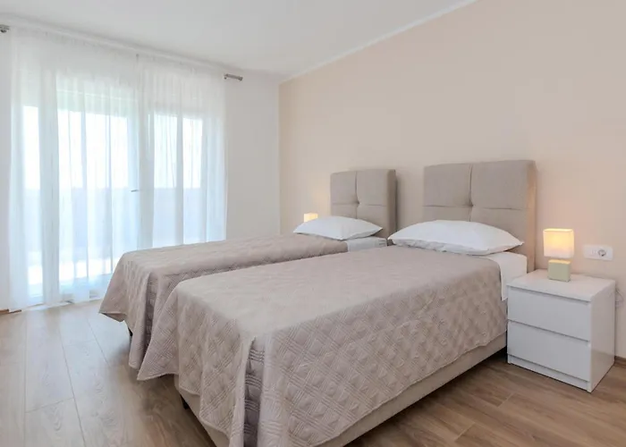 4 Bedroom In Slivnica Donja * 珀塞达耶