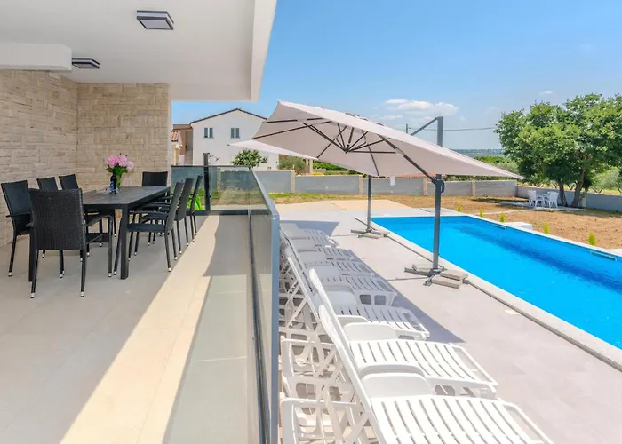 4 Bedroom In Slivnica Donja * Posedarje